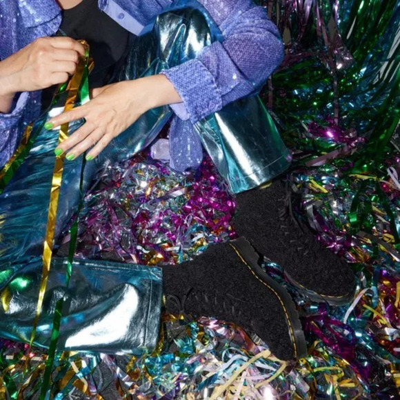 Dr. Martens 1460 Pascal Women's Faux  Shearling Boots in Black Lux Borg Sz 7 NWT - Picture 3 of 10